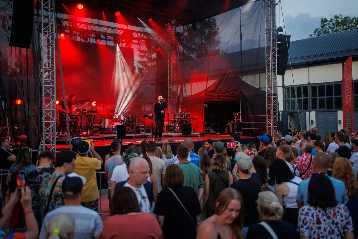 Ikony polskiego rapu i hip-hopu wystąpiły w ramach Carnall Festivalu [FOTO]