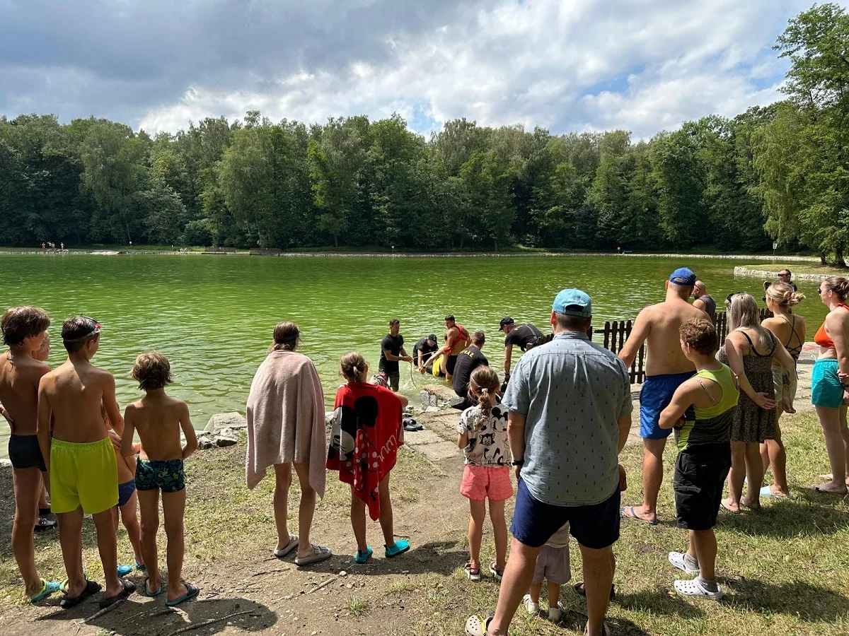 Bezpieczne wakacje – pokazy strażaków na Kąpielisku Leśnym w Zabrzu [FOTO]