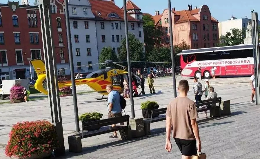 Lądowanie śmigłowca LPR w Rudzie Śląskiej. Nie żyje 4-miesięczne dziecko