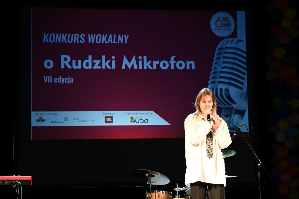 Życie po zdobyciu Rudzkiego Mikrofonu – wywiad z Emilią Diotallewi