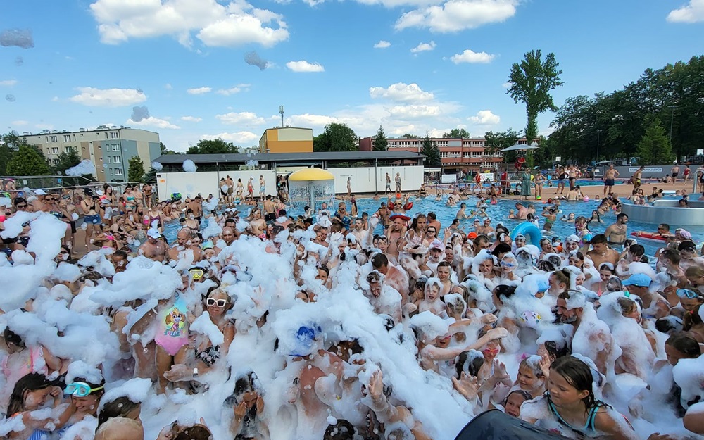Pożegnanie lata z MOSiR Ruda Śląska – gorący piątek pełen atrakcji!