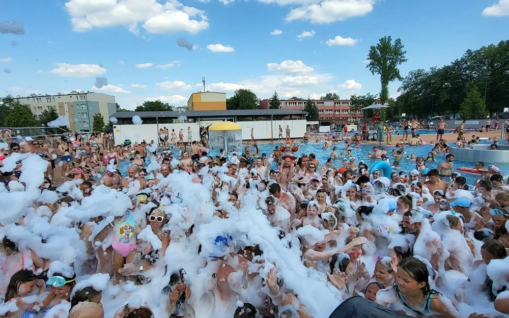 Pożegnanie lata z MOSiR Ruda Śląska – gorący piątek pełen atrakcji!