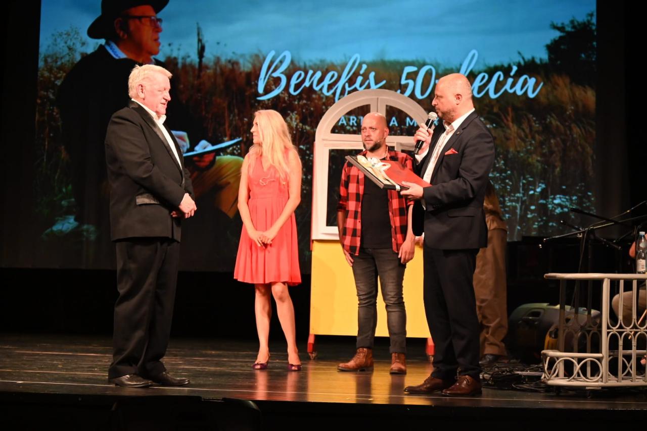 Za nami benefis 50-lecia pracy artystycznej Mariana Makuli. 8