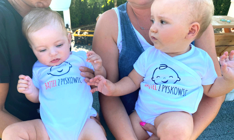 Nowy pakiet powitalny dla małych pyskowiczan. Znajdziecie w nim niepowtarzalne body!