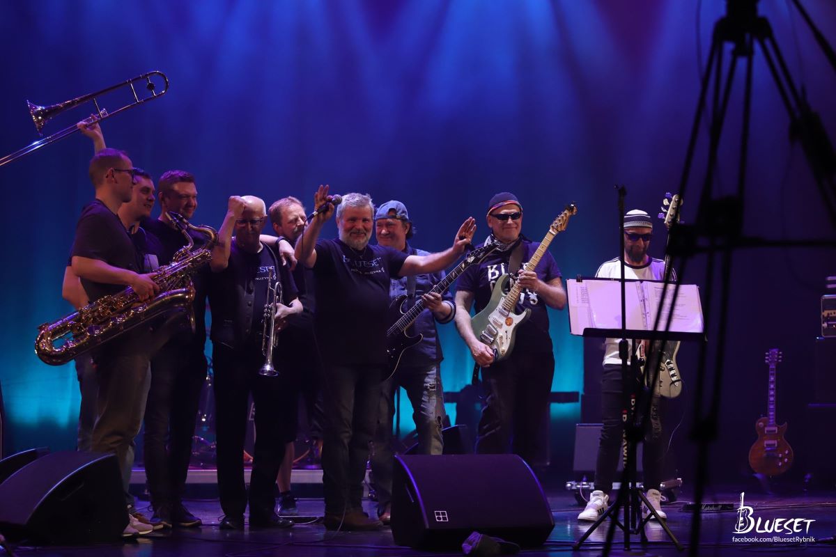 „Letnie Muzykowanie” w Parku Zamkowym. Koncert zespołu Blueset