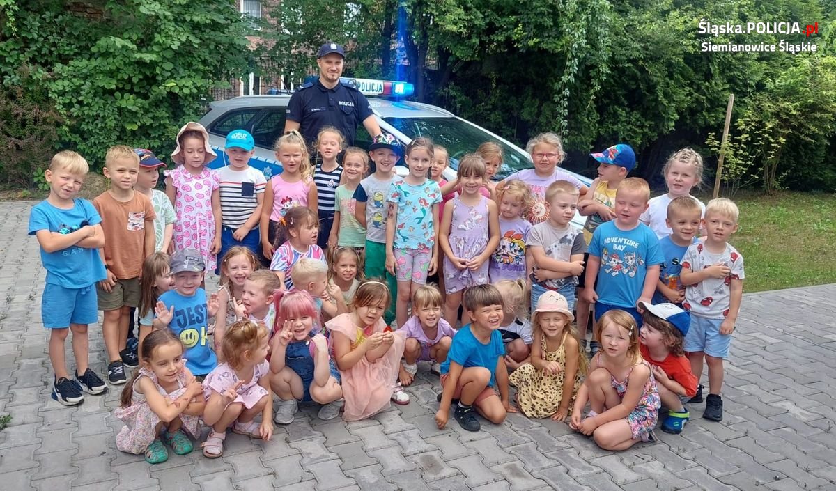 Siemianowiccy policjanci odwiedzili przedszkolaki