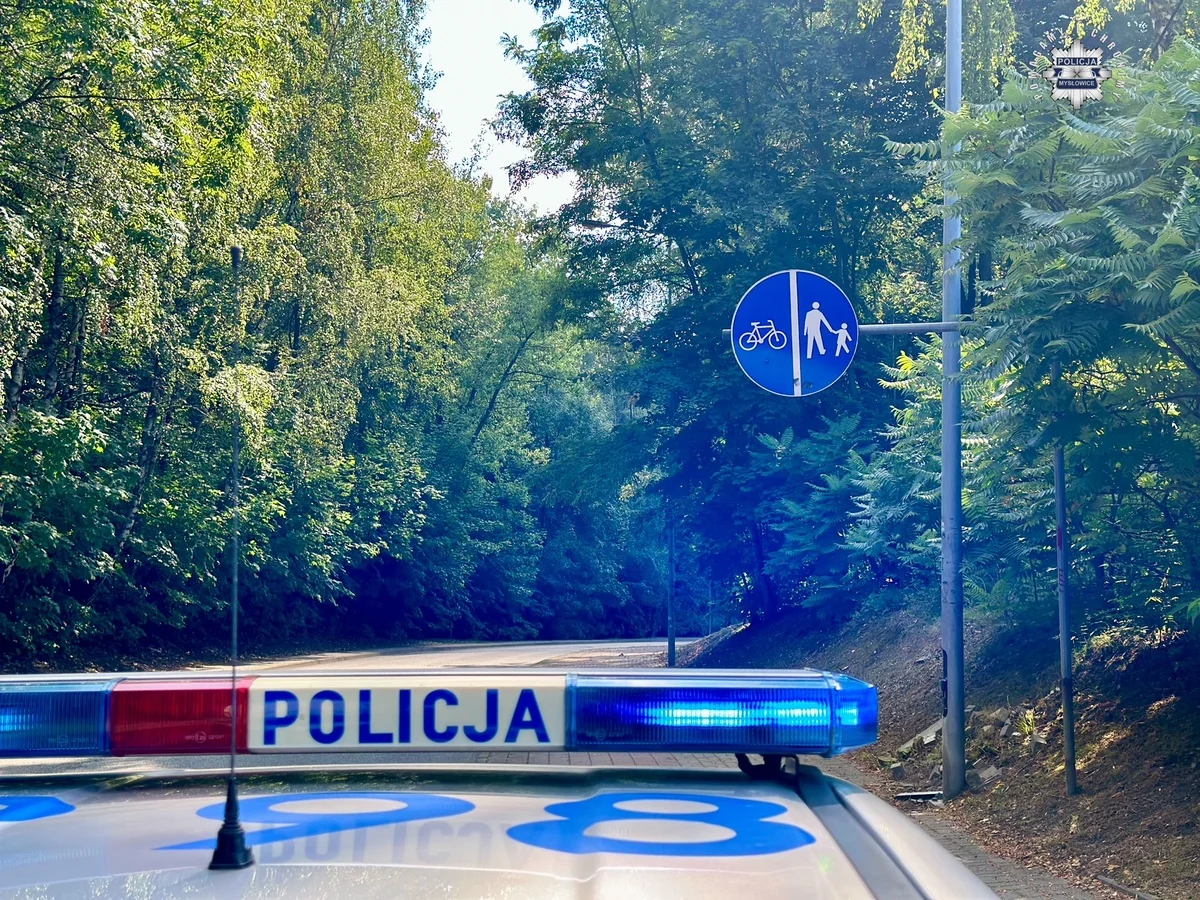 Doszło do groźnego wypadku z udziałem rowerzysty. Mężczyzna trafił do szpitala