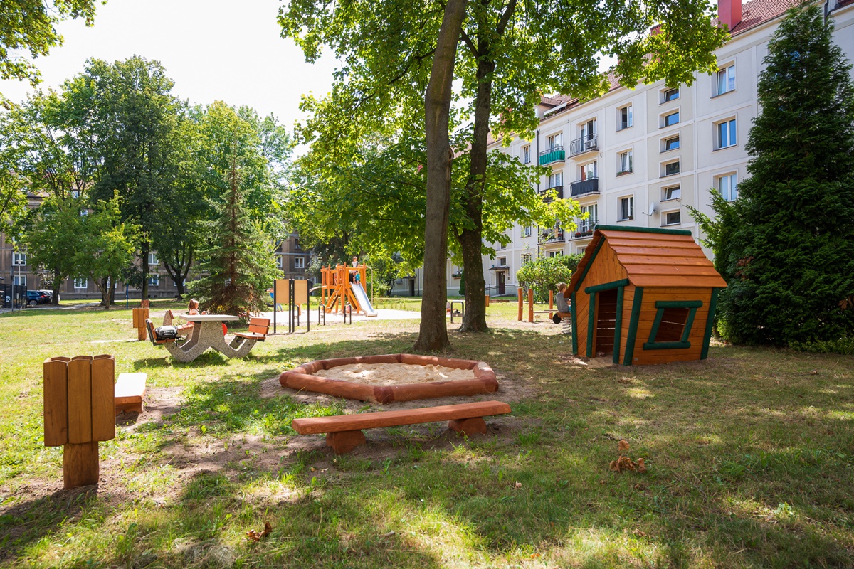 Powstał nowy plac zabaw na osiedlu C 22