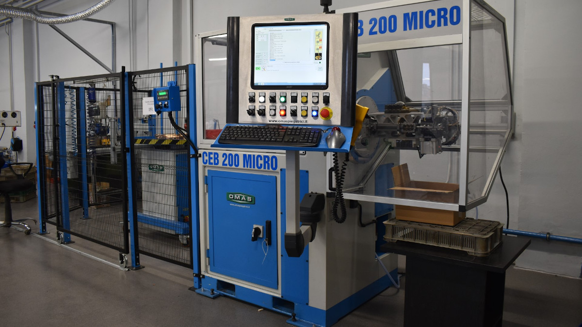 Technologia CNC w przemyśle – jak zmienia branżę?