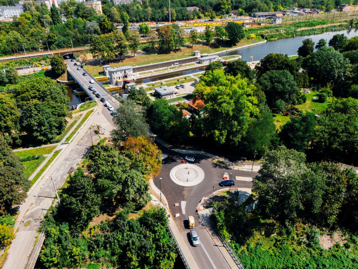 Jeśli pogoda będzie sprzyjać rondo na ul. Portowej będzie gotowe do piątku!