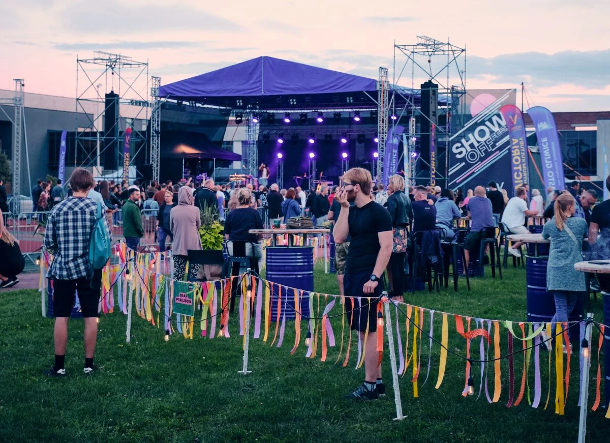 SHOW OFF FEST zbliża się wielkimi krokami. Przed nami koncertowe pożegnanie wakacji