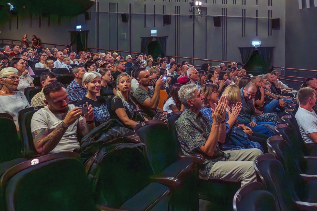 "Eksperyment uczuciowy" w BECEK 29