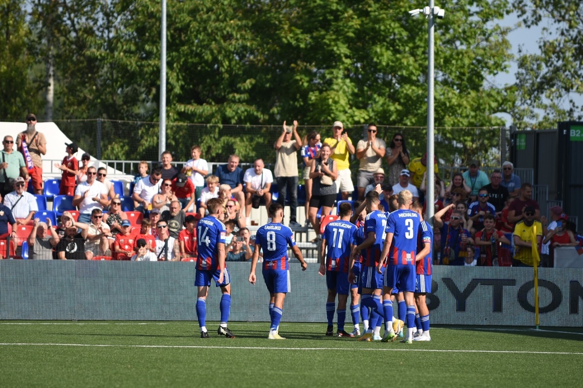 Polonia Bytom bliżej lidera: Wygrana 3:1 nad Resovią Rzeszów