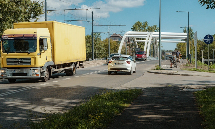 Rondo zamiast skrzyżowania ulicy Wojska Polskiego z Traugutta. Prace ruszą jesienią
