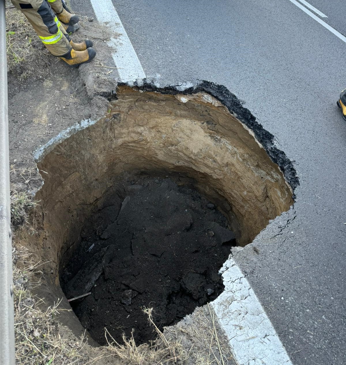 Zapadlisko na DK 81 w Mikołowie. Kierowco, przygotuj się na utrudnienia!