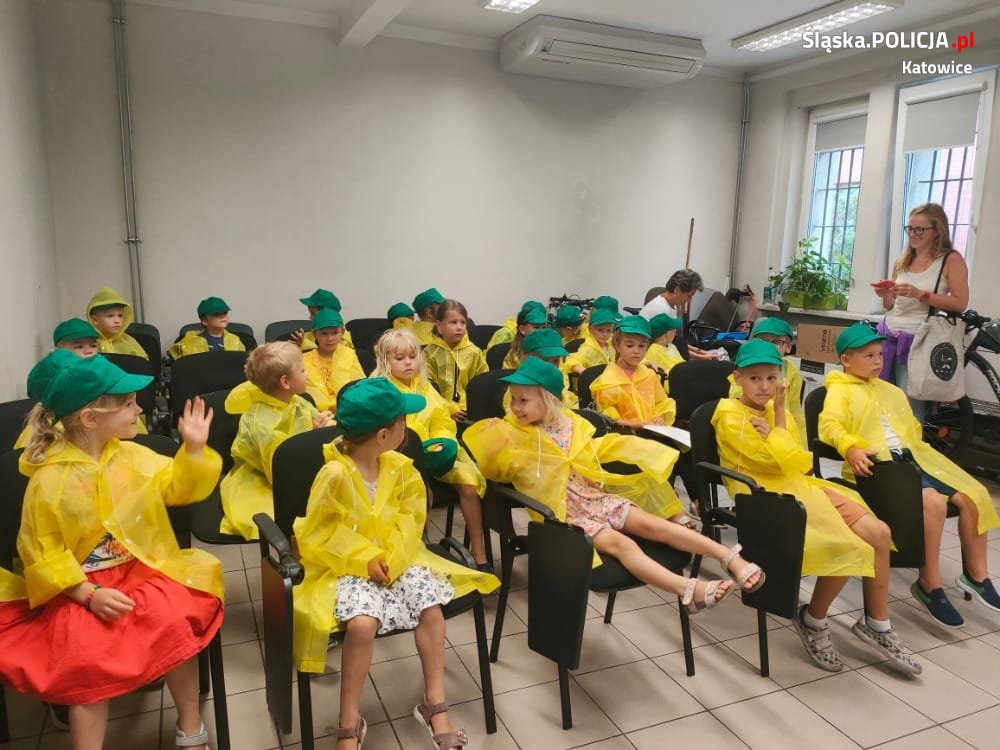 Katowiccy policjanci odwiedzili Przedszkole Miejskie nr 81