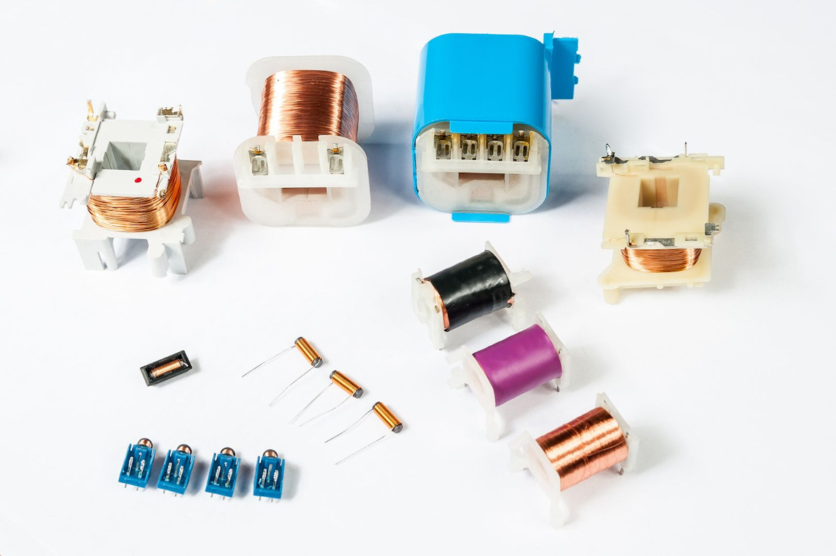 Czym jest transformator? Kluczowy element przenoszenia energii elektrycznej