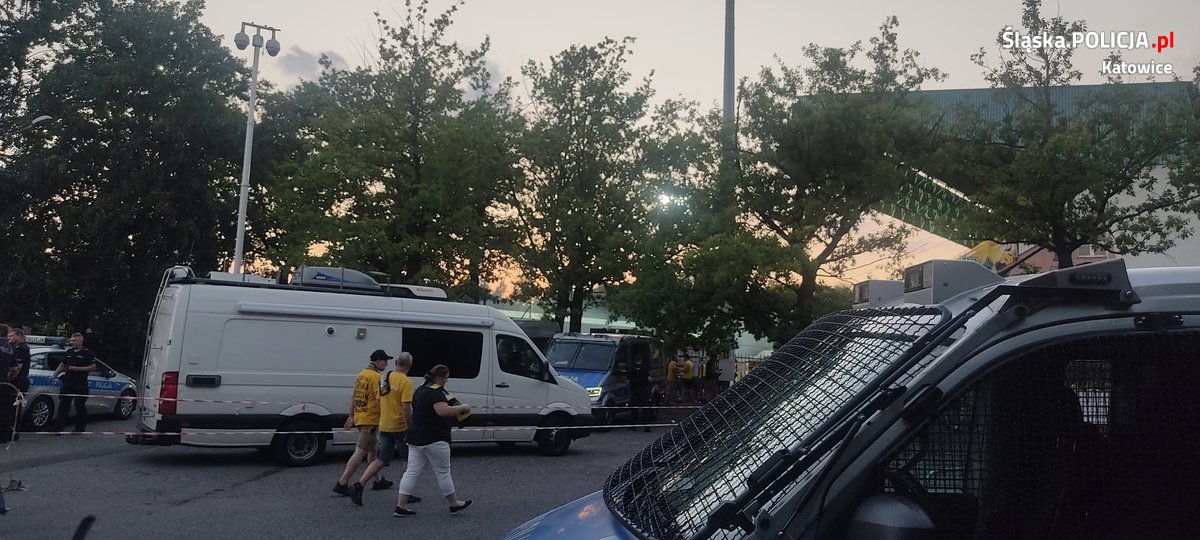 Pseudokibic z narkotykami zatrzymany na meczu GKS Katowice vs. Motor Lublin przez policję