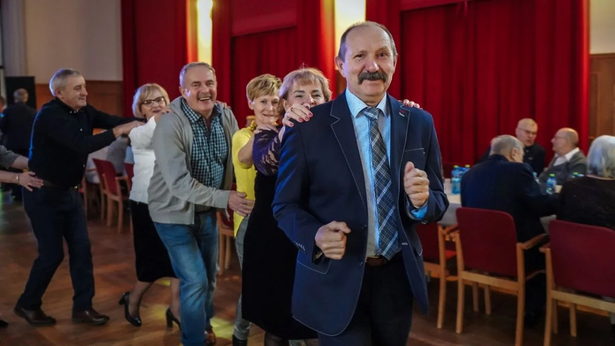 Katowickie biesiady senioralne ruszają we wrześniu – osiem dzielnic, osiem spotkań