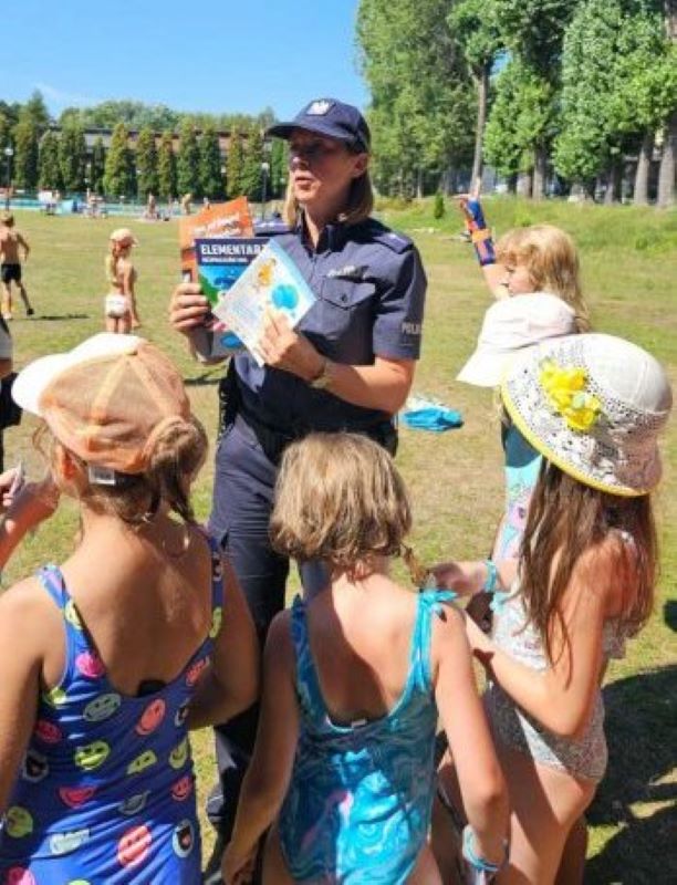 Bezpieczne lato w Katowicach – działania profilaktyczne na basenach „Bugla” i „Rolna”