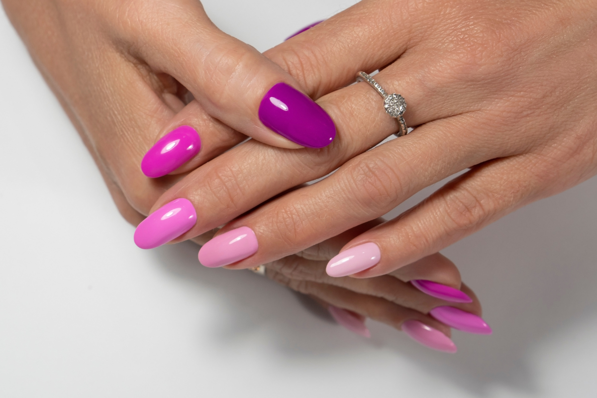 Jak zrobić paznokcie hybrydowe w 6 krokach?