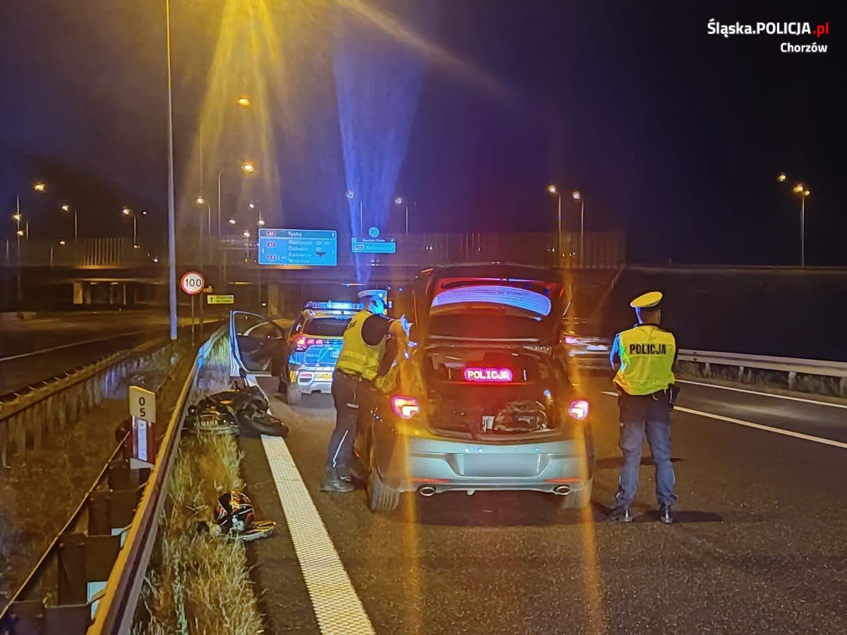 Akcja „Bezpieczny Weekend”. Motocyklista uciekający z prędkością ponad 200 km/h zatrzymany