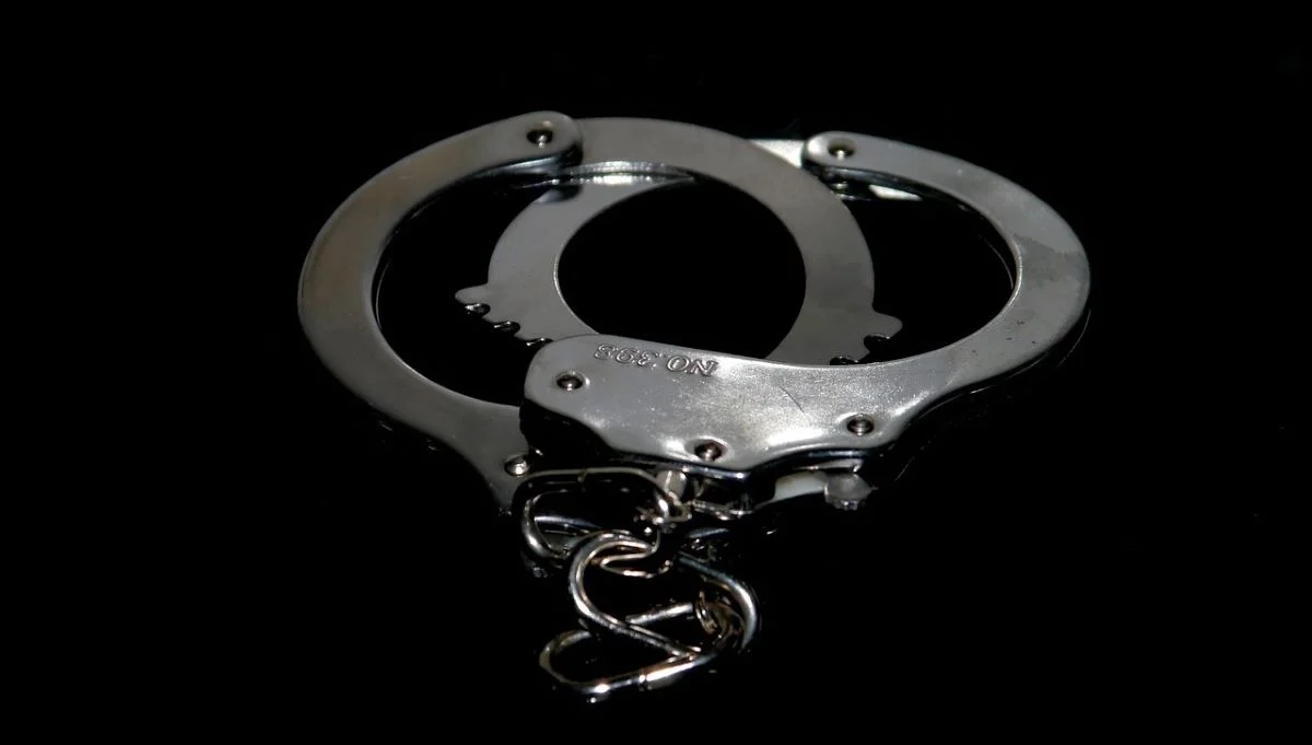 37-letni złodziej kradł kapsułki do prania. Znaleziono przy nim także amfetaminę