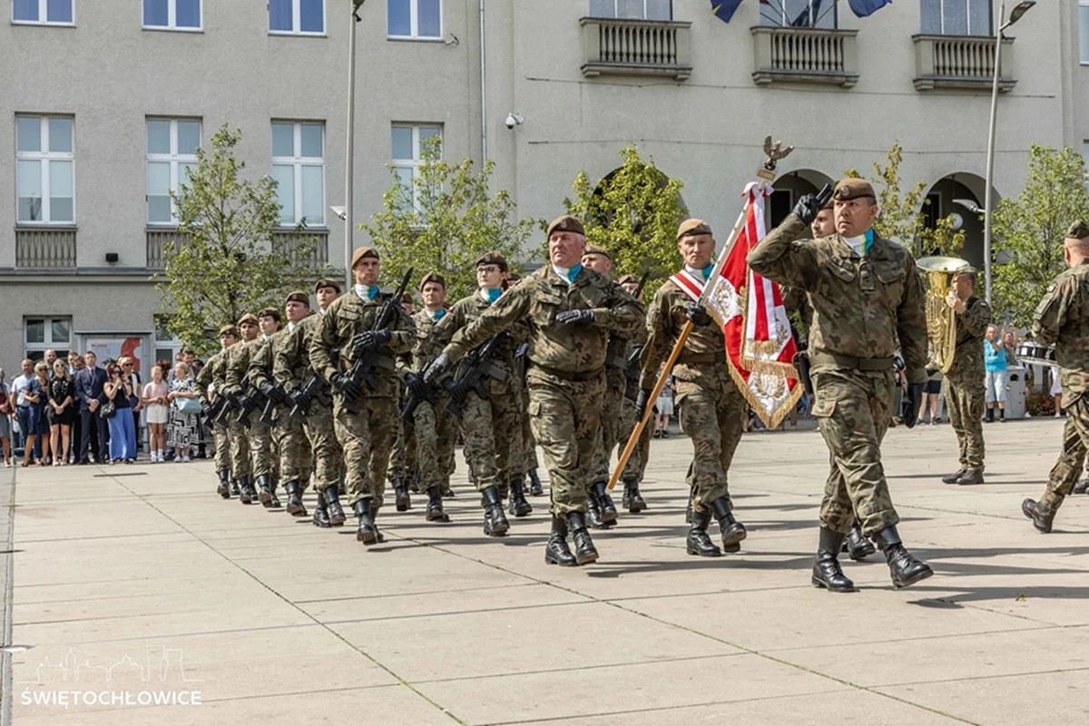 Uroczyste obchody Święta Wojska Polskiego w Chorzowie