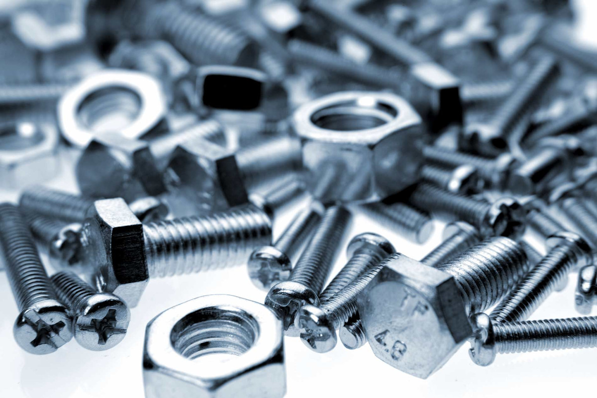 Gdzie stosuje się śruby nierdzewne: Zastosowania i Korzyści