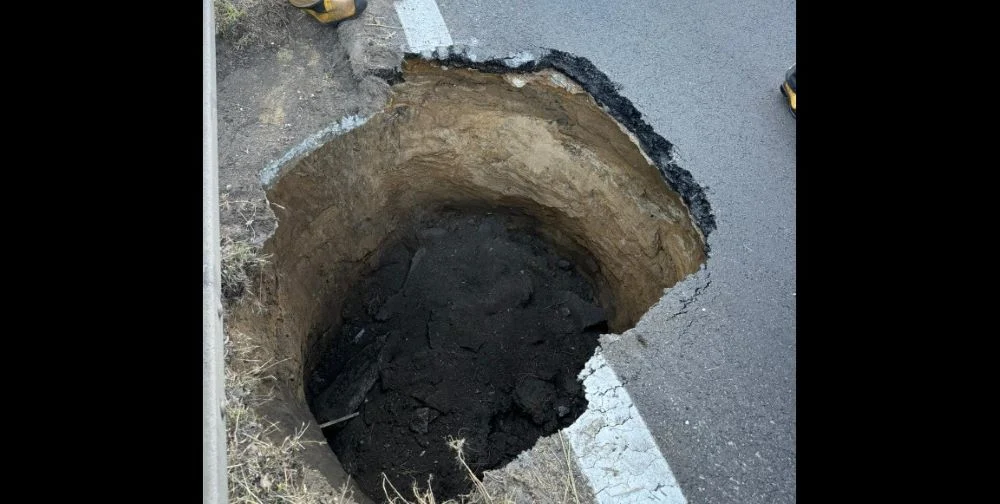 Zapadlisko na DK 81 w Mikołowie. Kierowco, przygotuj się na utrudnienia!