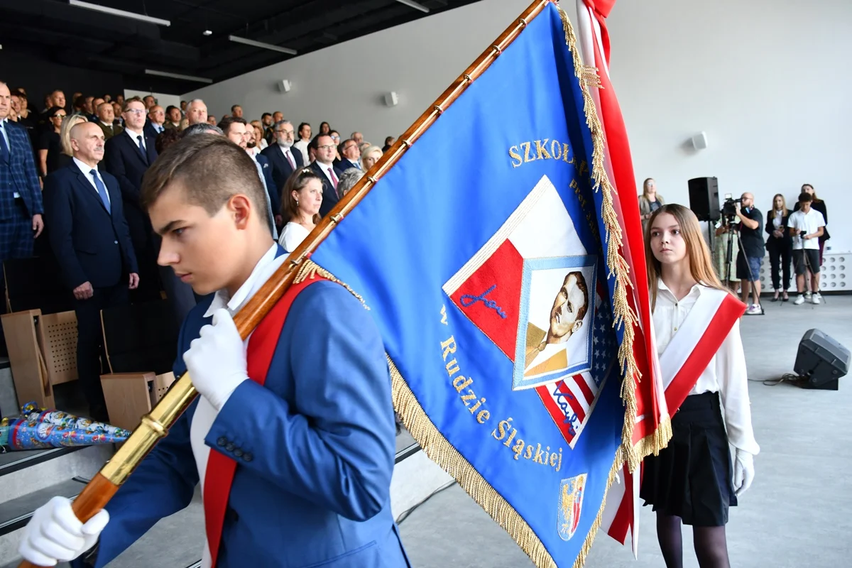 Wojewódzkie rozpoczęcie roku szkolnego 32