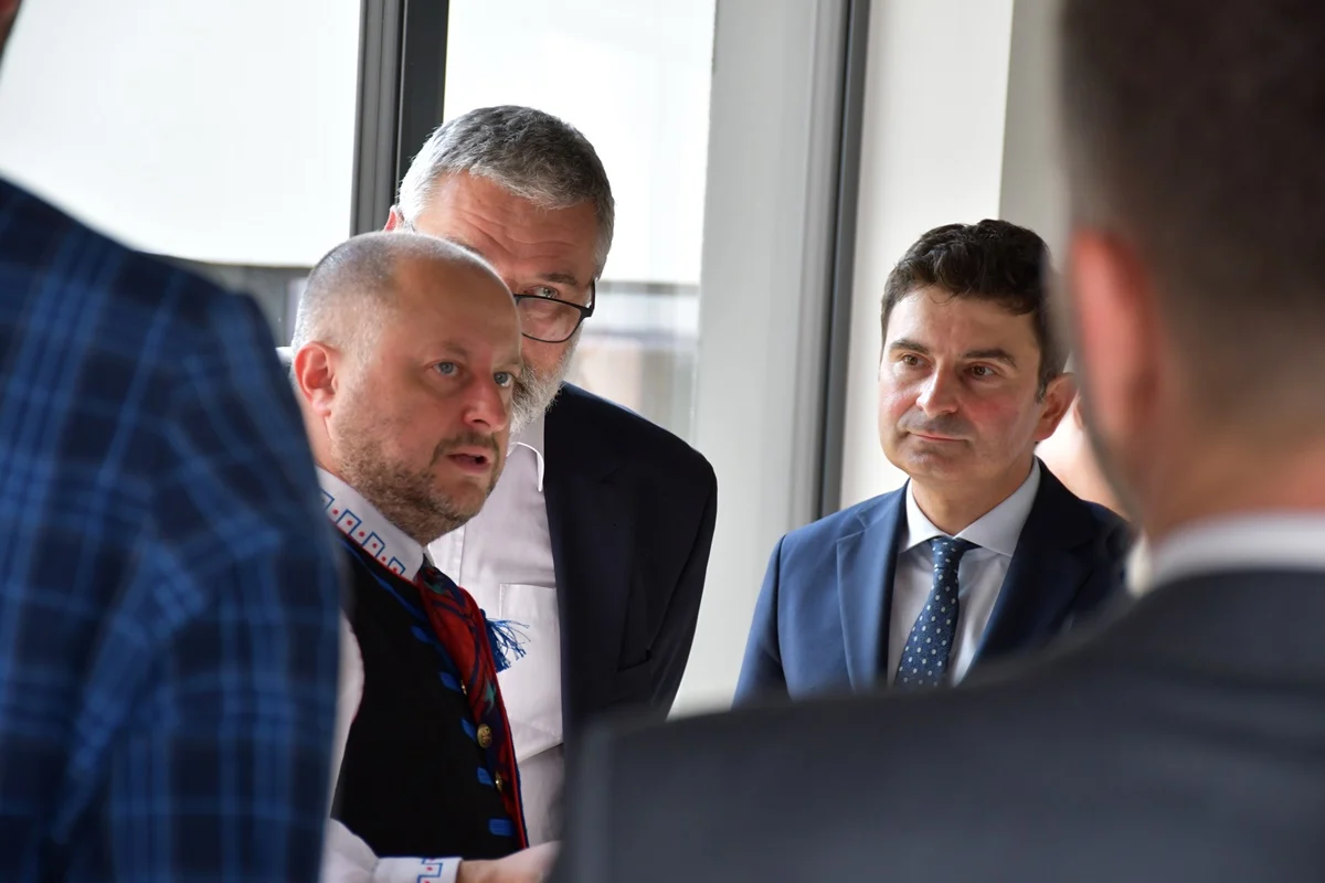 Wojewódzkie rozpoczęcie roku szkolnego 90