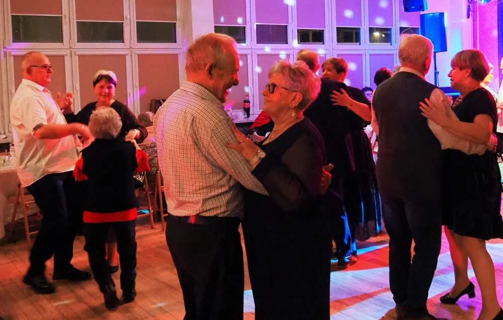 Prywatka Seniora w Kochłowicach. In-nY Dom Kultury zaprasza na taneczną zabawę!