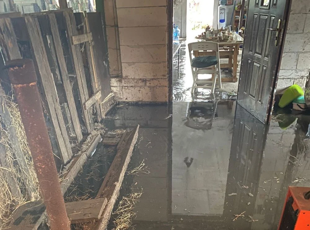 Zalało Akuku. Ulewny deszcz dokonał sporych zniszczeń