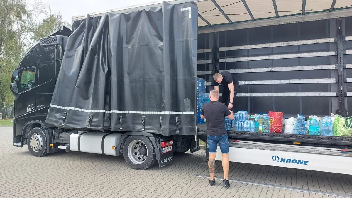 Ruda Śląska łączy siły – dary od mieszkańców w drodze do powodzian