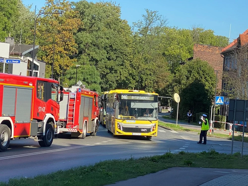 [AKTUALIZACJA] Ruda: Zderzenie autobusu z samochodem ciężarowym