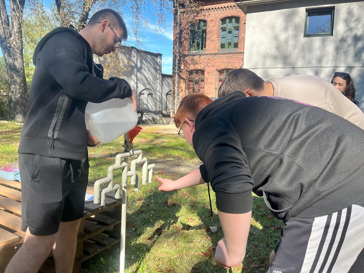 Ogród deszczowy w Zespole Szkół nr 7 40