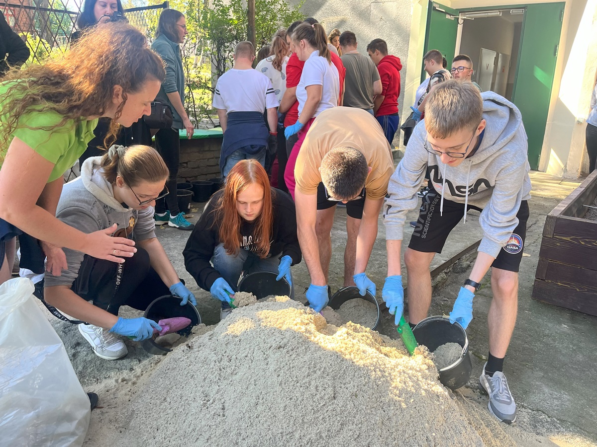 Ogród deszczowy w Zespole Szkół nr 7 55