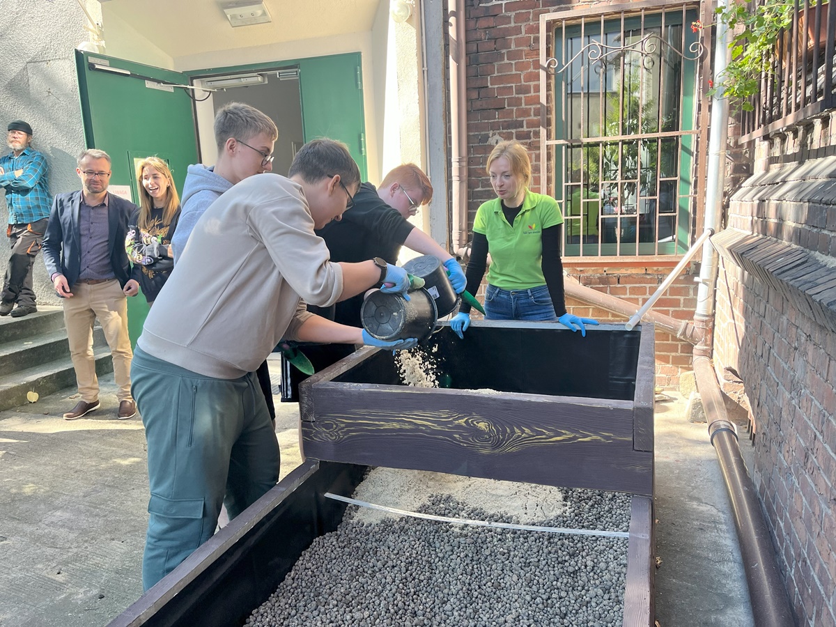 Ogród deszczowy w Zespole Szkół nr 7 57