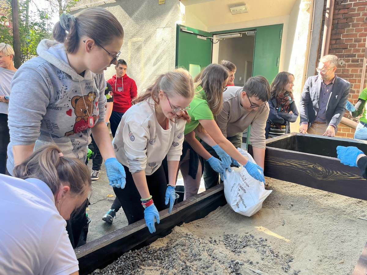 Ogród deszczowy w Zespole Szkół nr 7 65