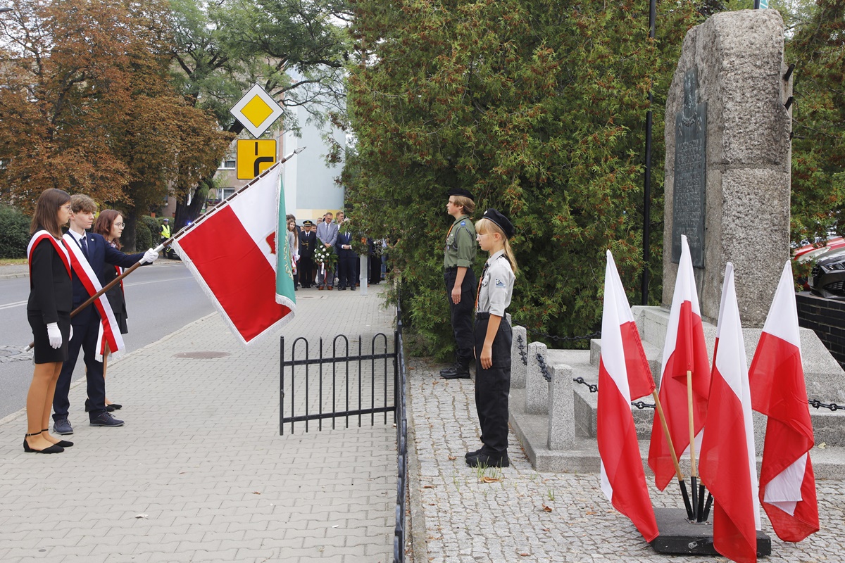 Hołd dla obrońców Kopalni "Michał" 53