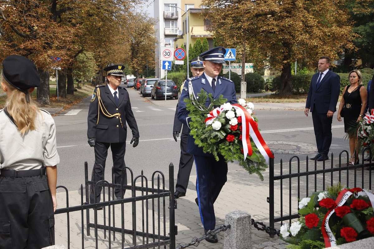 Hołd dla obrońców Kopalni "Michał" 65