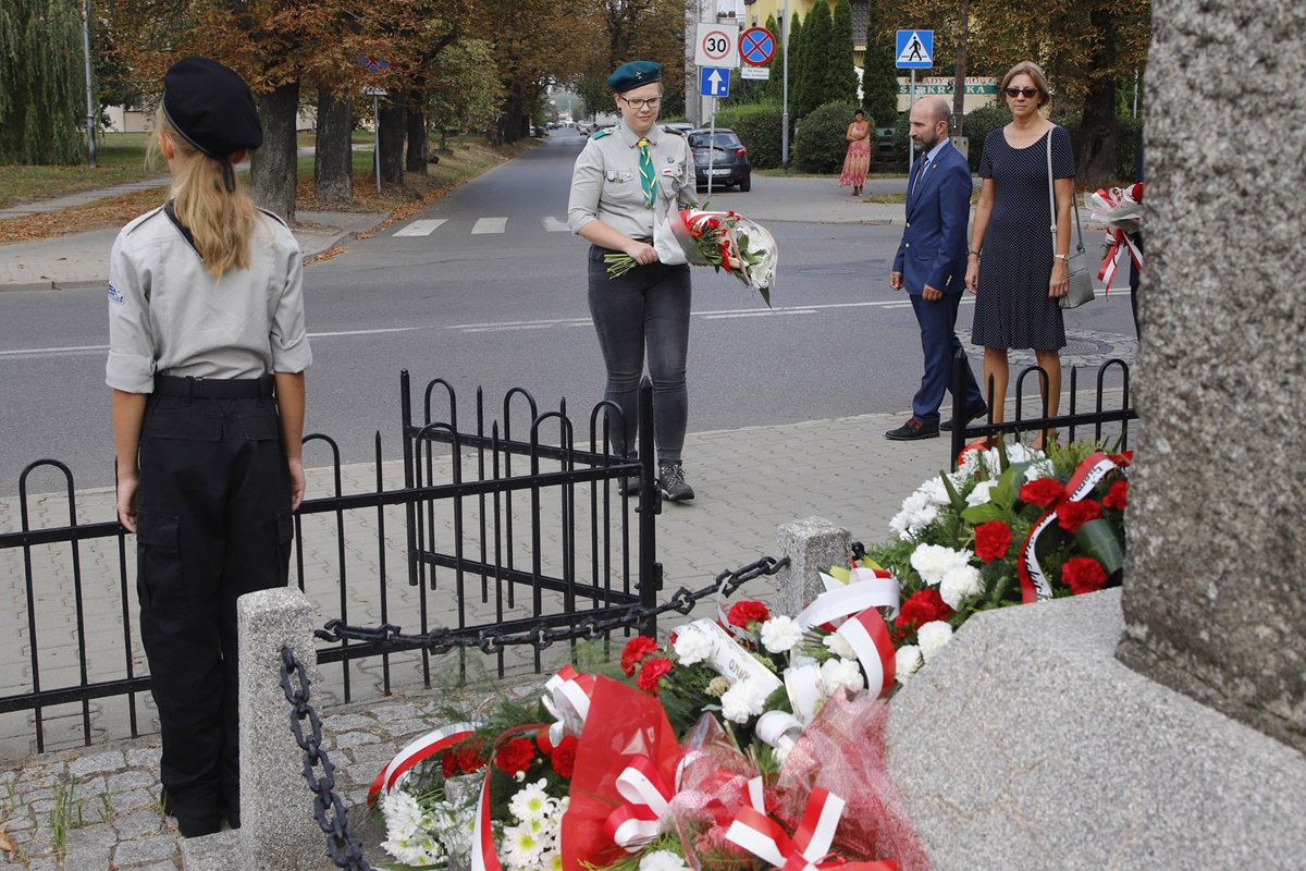 Hołd dla obrońców Kopalni "Michał" 85