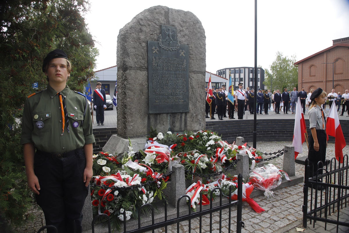Hołd dla obrońców Kopalni "Michał" 90
