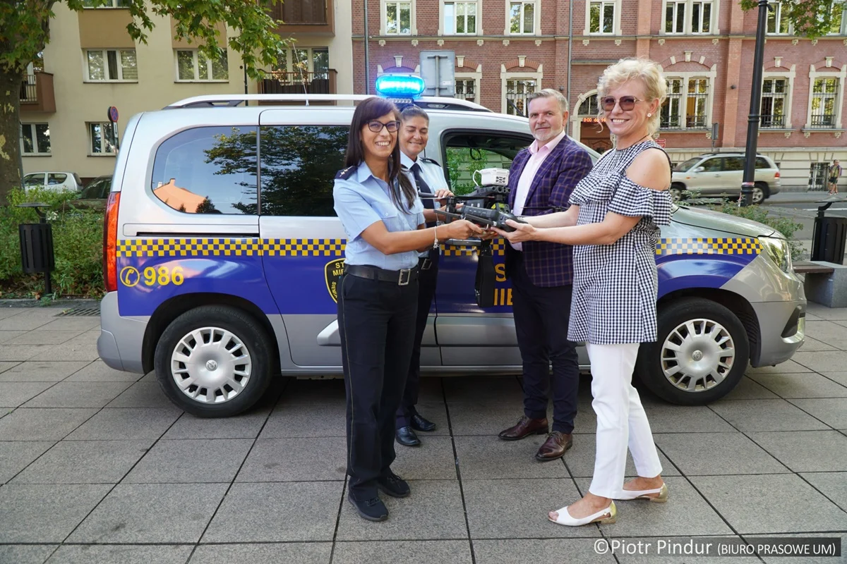 Straż Miejska w Siemianowicach z dronem do badania powietrza i poprawy bezpieczeństwa