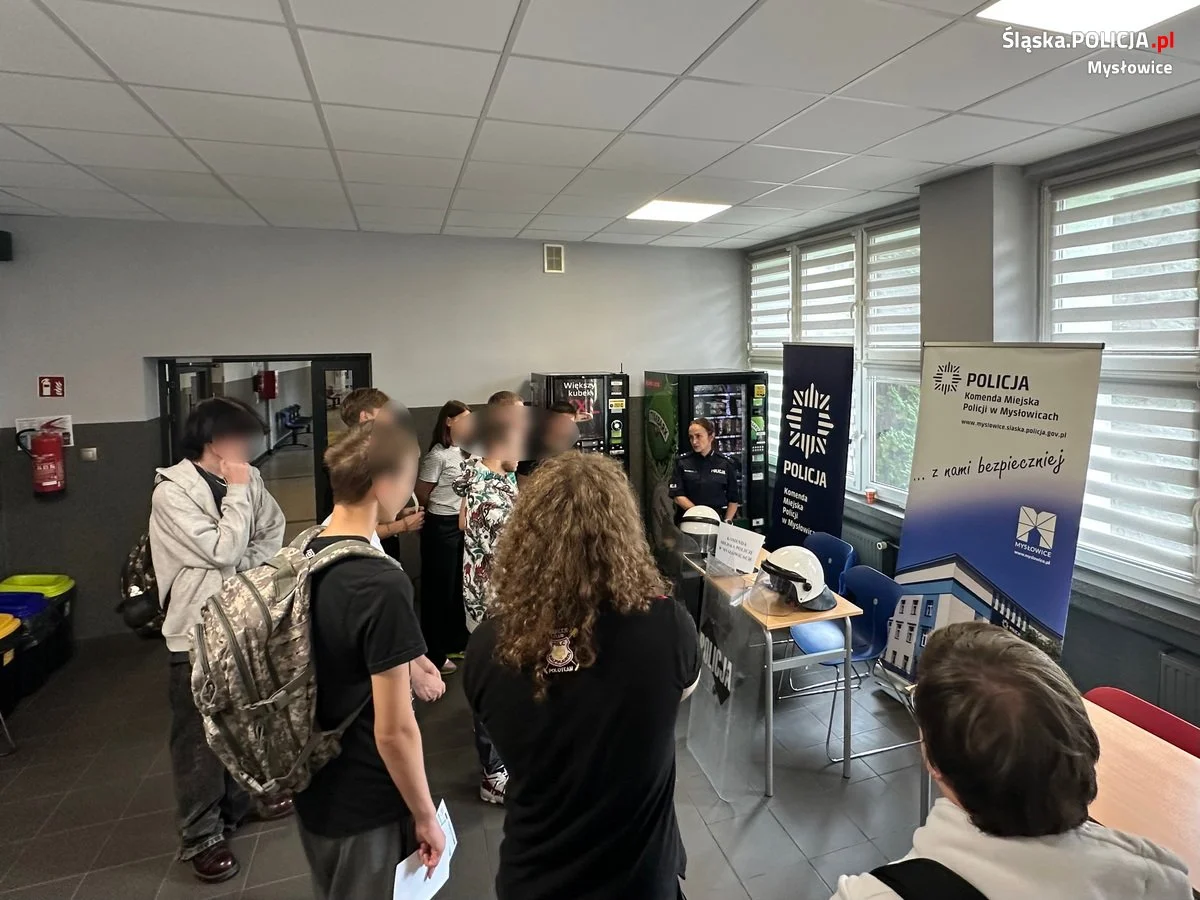 Mysłowiccy policjanci rozmawiali z uczniami CKZIU o służbie w policji