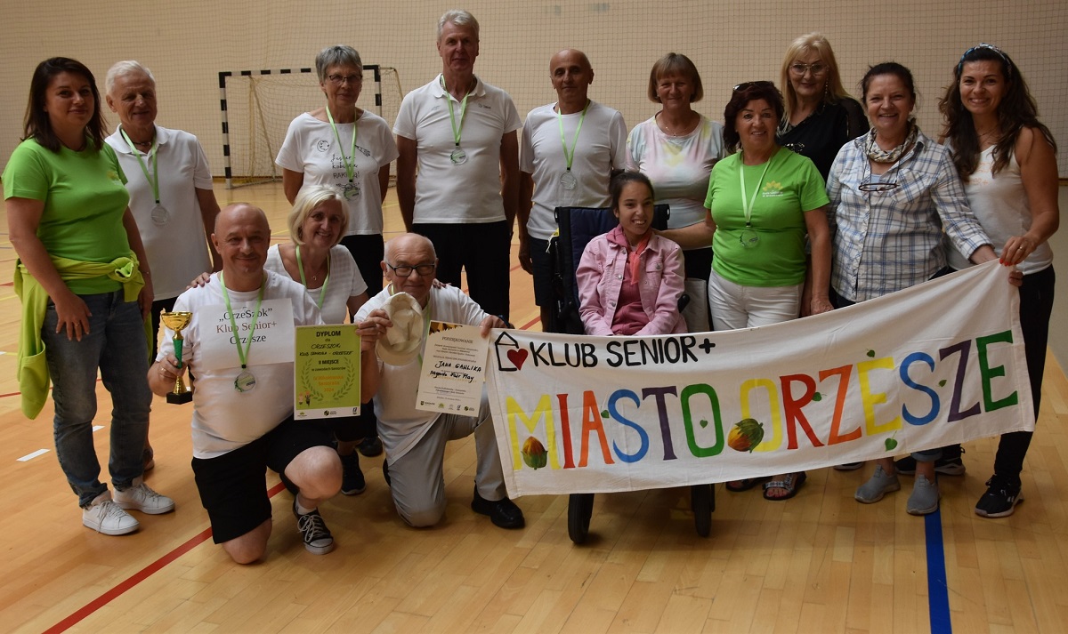 Seniorzy z Orzesza w formie! Drugie miejsce na Senioriadzie w Mikołowie