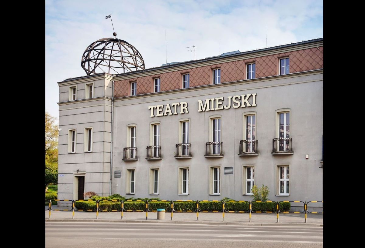 Teatr wznawia zajęcia dla seniorów! Po raz kolejny spotkamy się z aktorami!