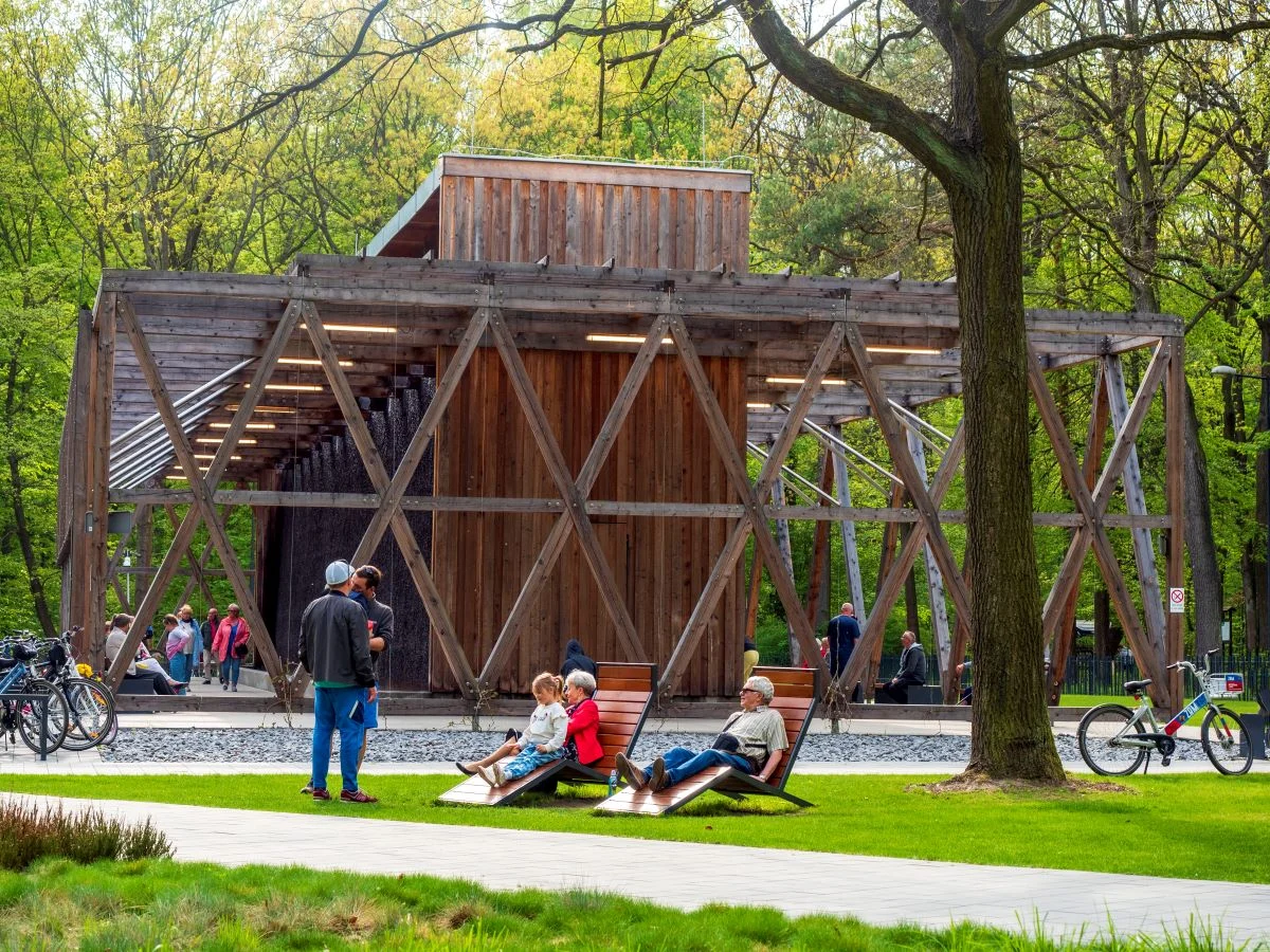 Tężnia znów zaprasza na zdrowotny spacer!