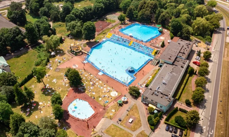 Wydłużono okres funkcjonowania pływalnia na Sielcu!